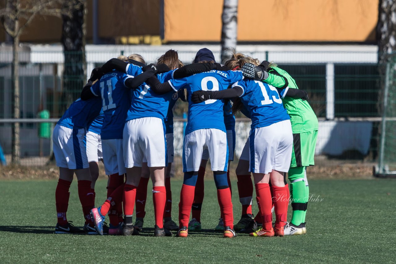 Bild 150 - B-Juniorinnen Halbfinale SVHU - Holstein Kiel : Ergebnis: 3:0